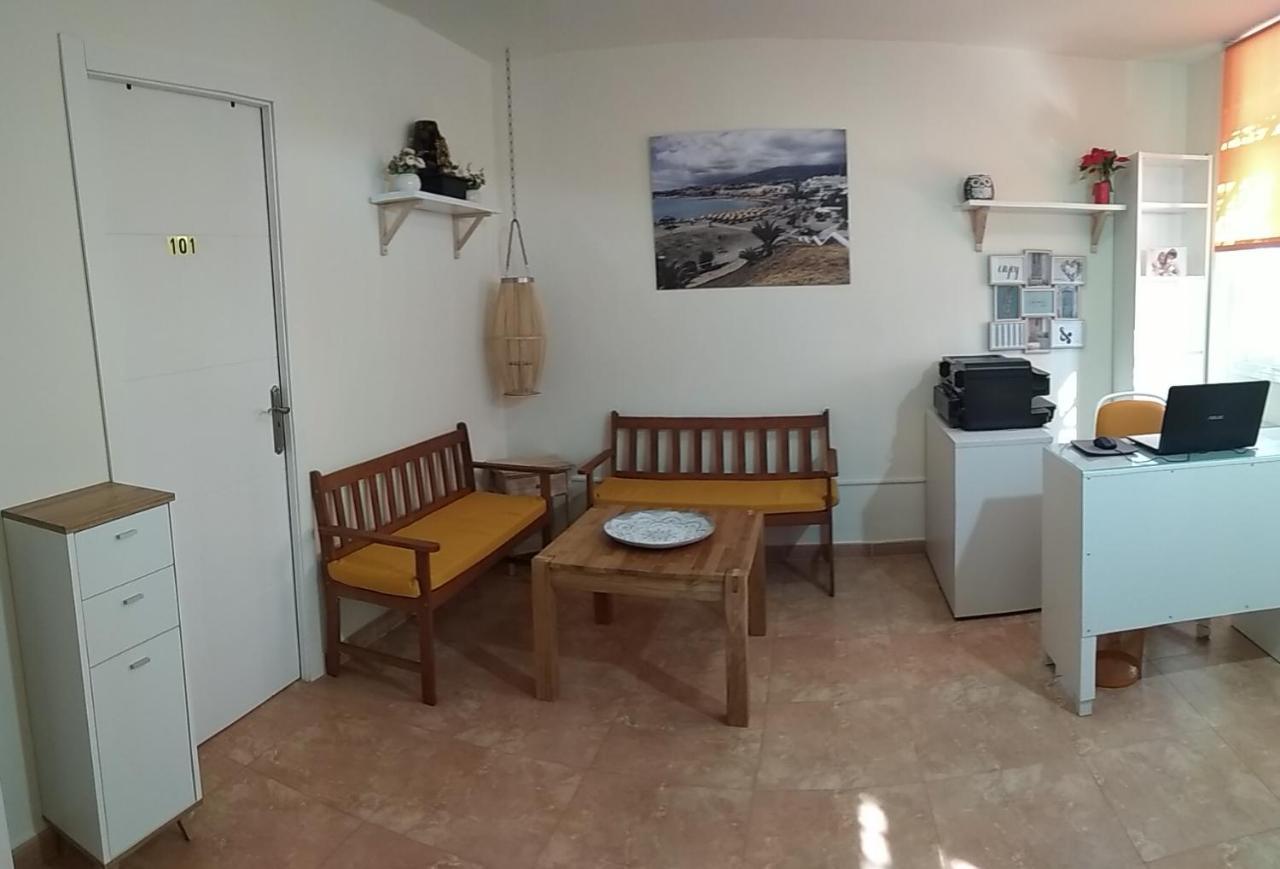 Kiki Vivienda Bed & Breakfast San Isidro  Εξωτερικό φωτογραφία